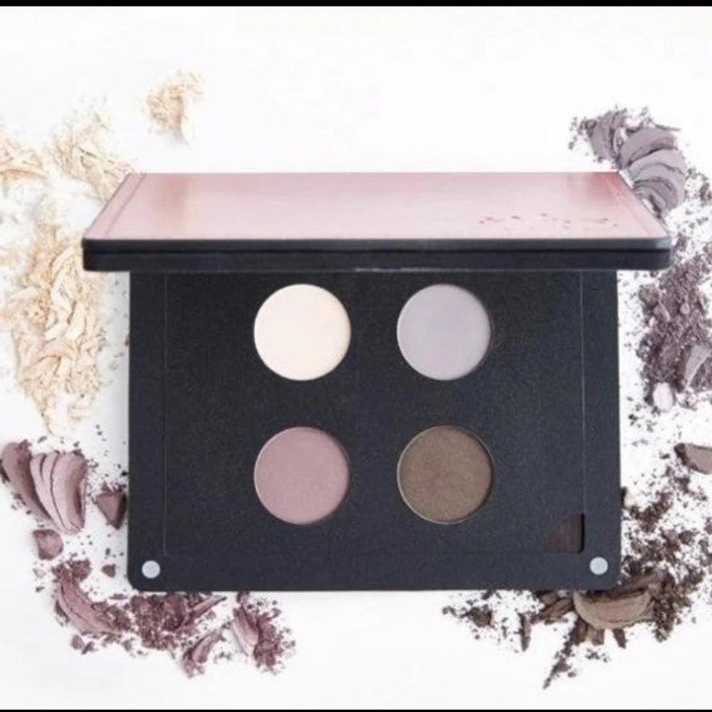 The van ness magnetic eyeshadow quad